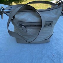 Coach Womens Legacy Duffel Bag Beige Gray Zebra Print Leather Adjustable Strap M - £49.85 GBP