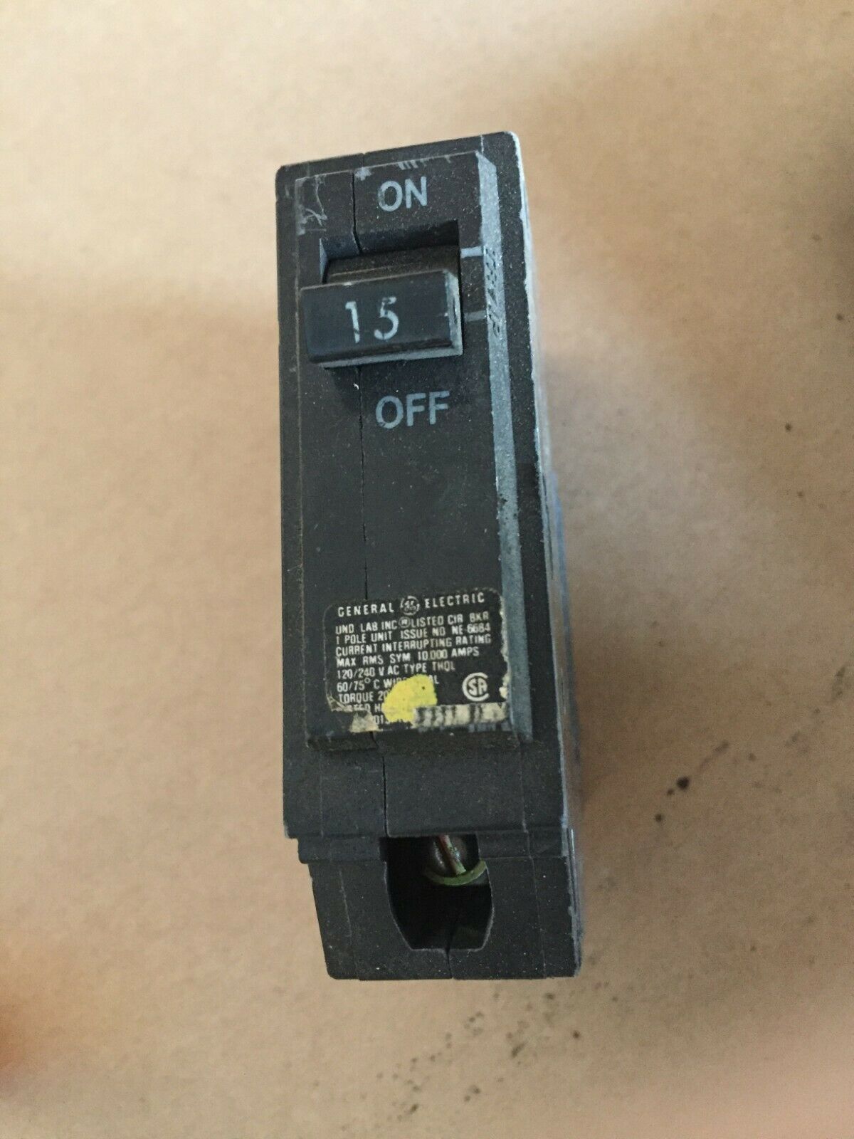 1PC General Electric 15A Circuit Breaker Type THQL1115 1P - $2.85