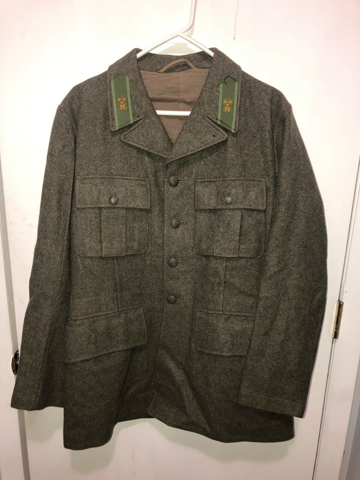 Vintage 1942 Swedish Army Wool Military Uniform Field Jacket Patches 3 Crowns H - £74.49 GBP