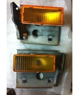 1982 - 1986 Ford Mustang Bumper Front Turn Signal Assy. W/ Brackets Both... - $20.00
