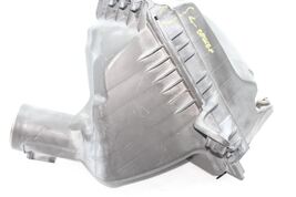 Air Cleaner Filter Box (damaged) Fits 12-16 BMW 528i 22229 image 6