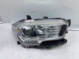 Used Toyota Tacoma Right Front Halogen OEM Headlight Assembly 2016-2022 - $65.00