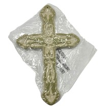 Decorative Wall Cross Cream &amp; Sage Ceramic Celadon Signed Cat 6&quot; x 10&quot; - £13.67 GBP