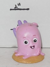 Disney Finding Nemo Pearl 1.5&quot; PVC Figure Cake Topper - £7.75 GBP