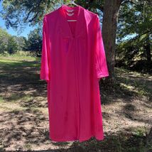 Vintage Vanity Fair Hot Pink Nylon Nightgown With Matching Robe Set Size M - $19.79