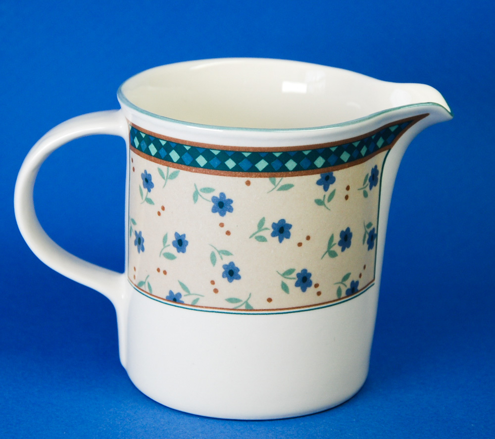 Mikasa Intaglio Country Song 8-oz Creamer CAA23 Item image 2