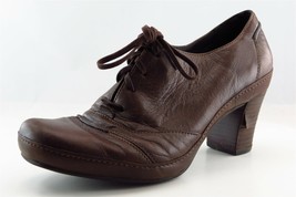 Clarks artisan Low Cut Boots Brown Leather Lace Up Women Sz 8 M - £19.66 GBP