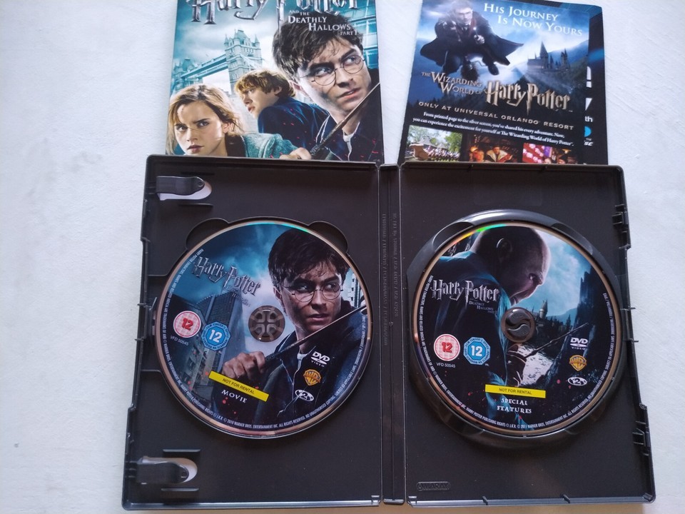 HARRY POTTER And Deathly Hallows Part 1 - 2 X DVD + Extras Ingles Region 2 Am Item image 5