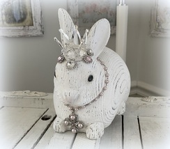 9&quot; Shabby Distressed White Bunny Statue Rhinestone Crown Beads French Farmhouse  - £145.52 GBP