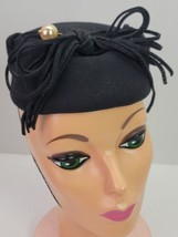 Antique VTG Daniels and Fisher Ladies Pillbox Round Fancy Black Velvet Hat Rare - £19.26 GBP