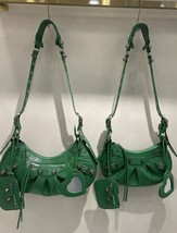 Fashion Leather Handbags Women Bags Designer Handbags Women Retro Rivet Shoulder - £165.40 GBP