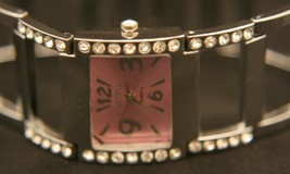 BLING!  This is a new ladies&#39; Geneva rhinestone pink dial quartz wristwatch WOW! - £19.44 GBP