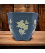 Vtg 2002 Trend Studios 5” Blue &amp; White Floral Bisque Vase Dish Flower Po... - $38.20 CAD