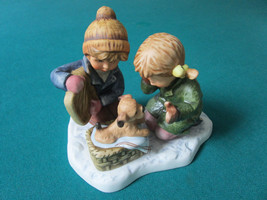 Goebel Figurine &quot;Holiday Surprise&quot; 5 X 6&quot; &quot; Nib Original - £96.75 GBP