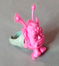 1960s Martian Fink Ring Pink Ed Big Daddy Roth Vending Machine Toy - £19.74 GBP