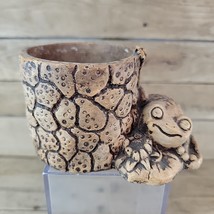 VTG Pompadour - Imitation Wood Frog Planter/Flower Pot 1984 - $9.85