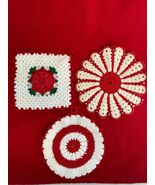 3 Vintage Hand Crocheted Red &amp; White Potholders Cabbage Rose &amp; 2 Round USA - €13,49 EUR
