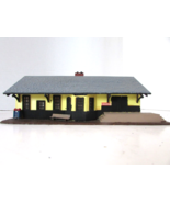 Tyco West Germany HO Model Kit Built Glued Passenger Station Arlee E - $240.01 MXN