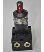 VEKTEK HYDRAULIC BOTTOM FLANGE SWING CLAMP Model# 14-2205-01-L - $79.19