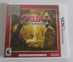 Nintendo 3DS The Legend of Zelda A Link Between Worlds Game in Box with Manual - £34.99 GBP