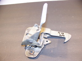1964 Chrysler New Yorker Hood Latch / Catch Assy Oem 300 Newport Town &amp; Country - £56.62 GBP
