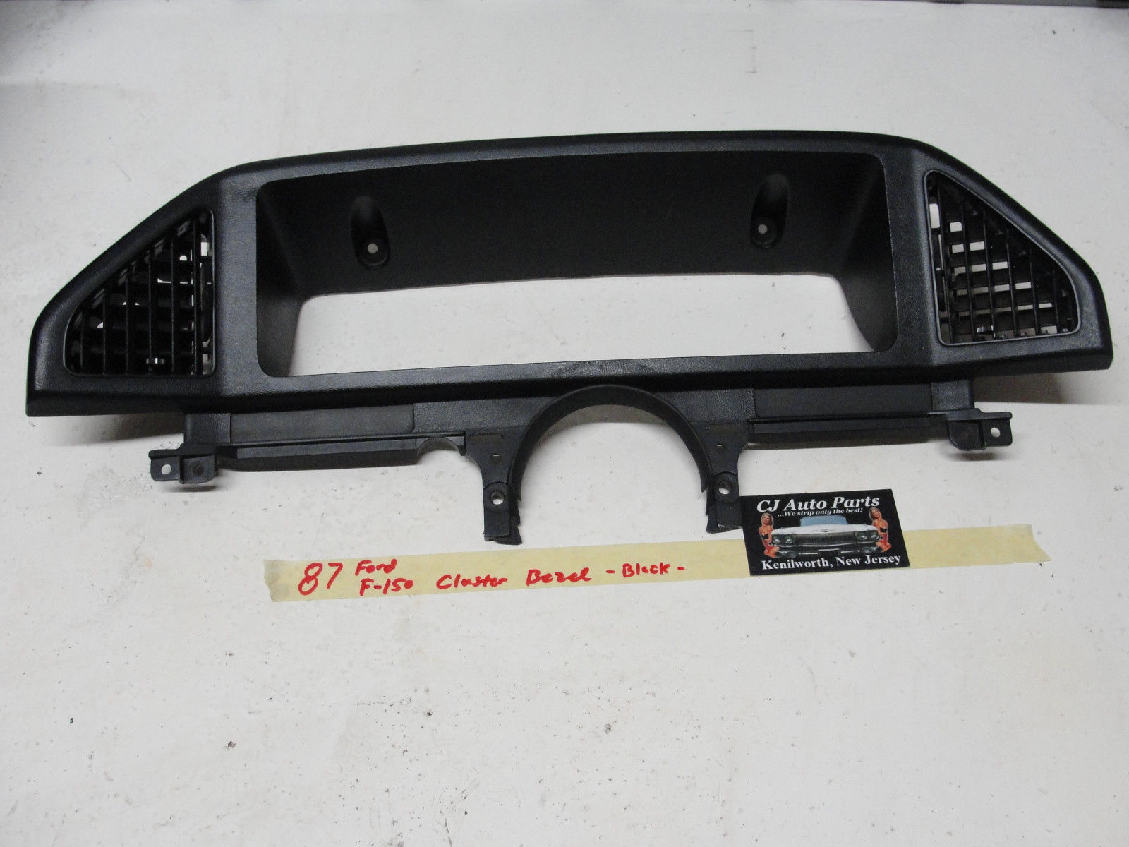 OEM 87 Ford F150 TRUCK DASH INSTRUMENT CLUSTER SPEEDOMETER BEZEL VENTS 1987 - $45.53