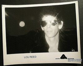 LOU REED: ( ORIGINAL VINTAGE RECORD PROMO PHOTO) CLASSIC - €84,93 EUR
