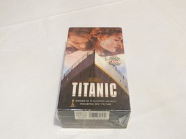 Titanic Leonardo DiCaprio Kate Winslet A james Cameron Film VHS 2 Tape set NEW - £10.10 GBP