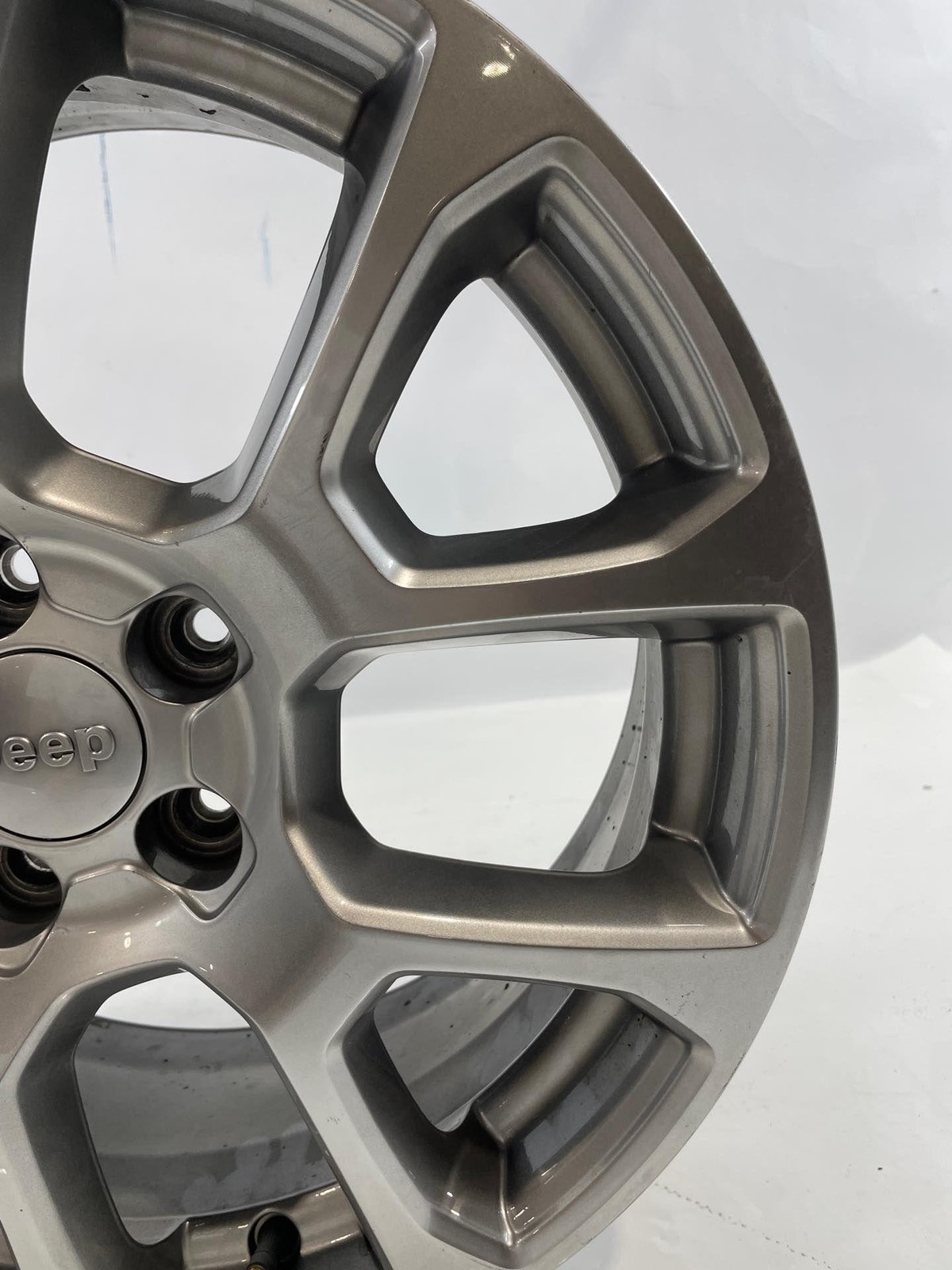 2022-2024 Jeep Compass 5 Spoke Wheel Rim 18x7 With Center Cap OEM Item image 5