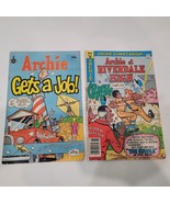Archie Gets a Job #1 Spire Christian Comics 1977 + At Riverdale High no.... - $93.11 MXN