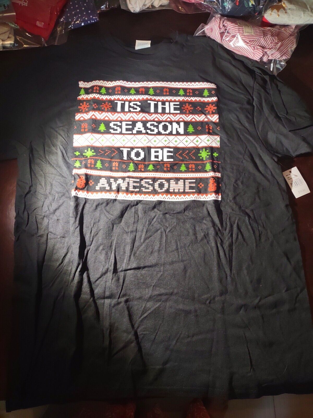 "Tis The Season To Be Awesome" Size Large Men's T-Shirt - $19.79
