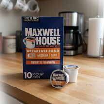 Maxwell House Breakfast Blend Mild Roast K-Cup Coffee Pods, 10 ct Box - $27.79 CAD