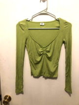 Aritzia Sunday Best Womens XXS Green Scoop Neck Soft Knit Long Sleeve Shirt - £6.68 GBP