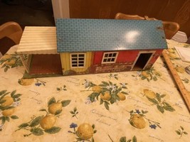 Vintage Wolverine Tin Litho Ranch Doll House 800 Dollhouse - $73.14