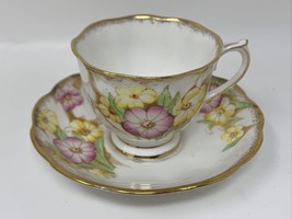 Royal Albert Bone China Cup &amp; Saucer Set PETUNIA England - £29.85 GBP