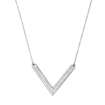 Hammered Chevron Pendant Necklace Silver - £10.55 GBP