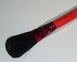MAC 129 SE Face Powder Blush Short Handle Brush RED - £15.92 GBP