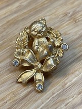 Bluehills Gold Tone Teddy Bear Wreath Brooch Pin Estate Jewelry Find KG JD - $222.50 MXN