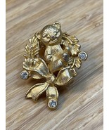 Bluehills Gold Tone Teddy Bear Wreath Brooch Pin Estate Jewelry Find KG JD - $221.44 MXN