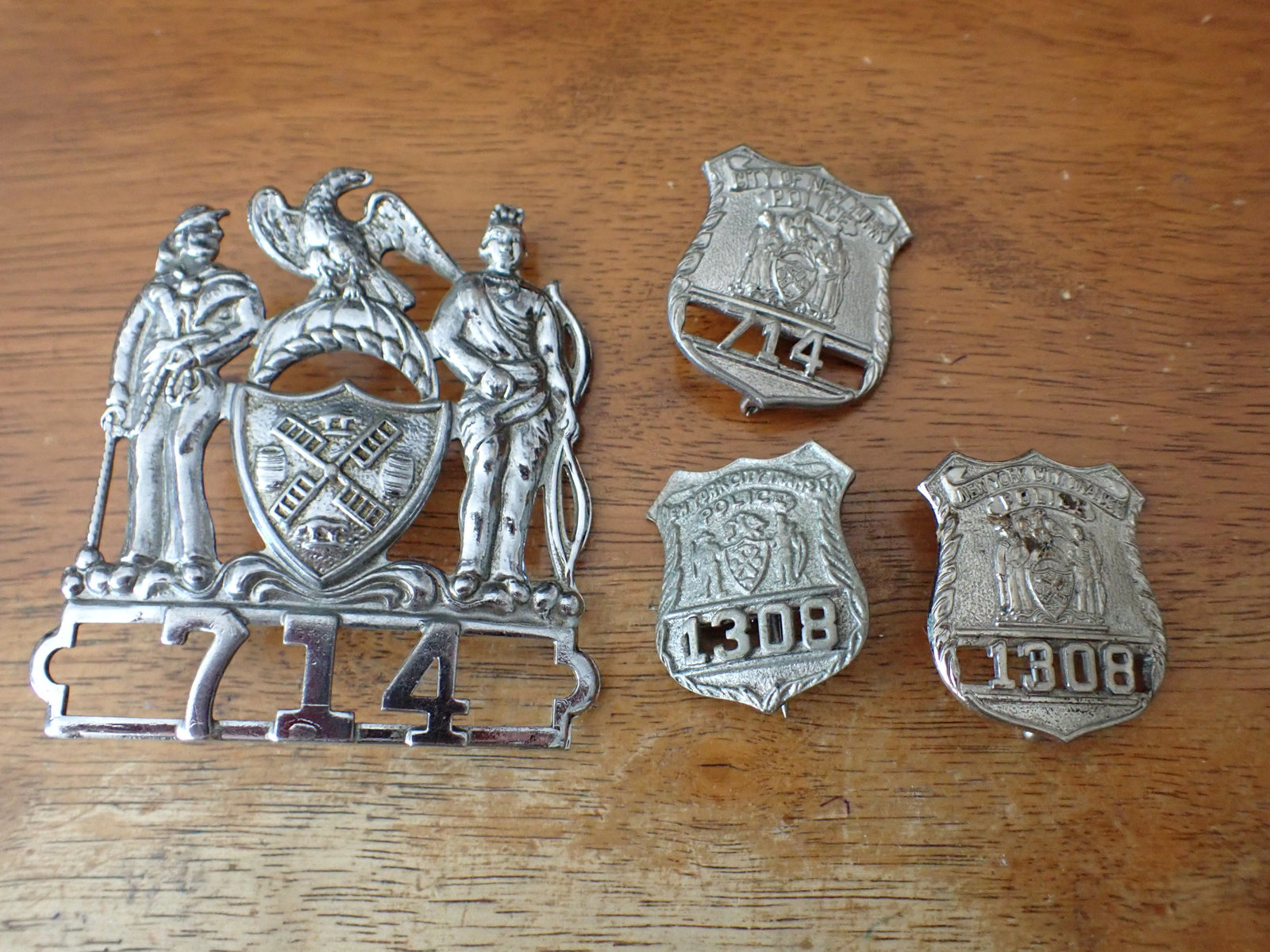 new city police hat badge and Minni badge set bx 22  - $110.00
