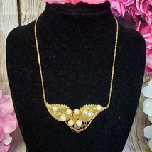 Vintage Faux Pearl Gold Tone Chain Choker Costume Necklace - £18.45 GBP