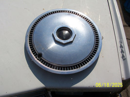 Lincoln Mark Continental TownCar Wheel Cover USED OEM  Broken Grill Moun... - £92.15 GBP