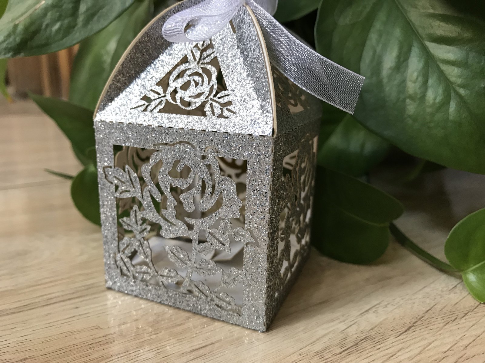 100pcs Glitter Silver Rose Laser Cut Wedding Favor Box,Small Gift Packag... - $48.00