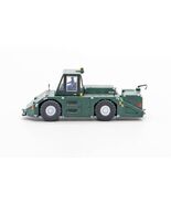 JASDF WT250E Pushback Tug JC Wings GSE2WT250E04 Scale 1:200 - $41.04