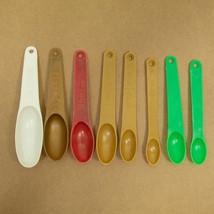 Vintage Measuring Spoons Set Lot Of  Plastic Gold Green Red Mase in Hong Kong - £4.64 GBP