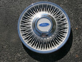 One factory original 1987 to 1990 Ford Taurus 15 inch hubcap wheel cover mint - £21.69 GBP
