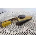 VTG ARROW FASTENER CO BKLYN NY #25-49 MAJOR ADMIRAL STAPLER &amp; STAPLES TA... - $220.51 MXN