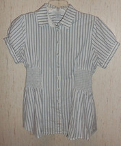 Excellent Womens Charlotte Russe White W/ Gray &amp; Silver Stripe Blouse Size M - £18.28 GBP