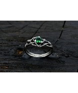 Luxurious Silver Ring with Emerald and Celtic Knot, Ancient Celtic Cultu... - £82.00 GBP