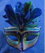 CLASSY MULTICOLOR BLUE GREEN BEAUTIFUL FEATHER SEQUIN GLITTER MASQUERADE... - $352.35 MXN